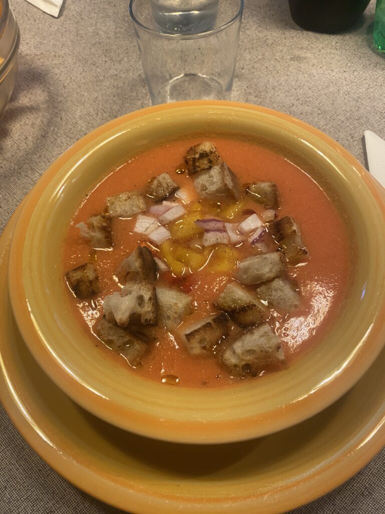 Gazpacho fatto in casa: la mia prima volta con questa ricetta fresca e veloce